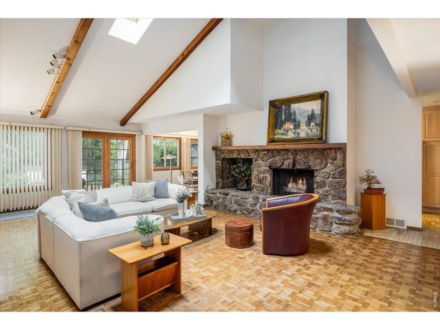 4936 Clubhouse Cir, Boulder, CO 80301