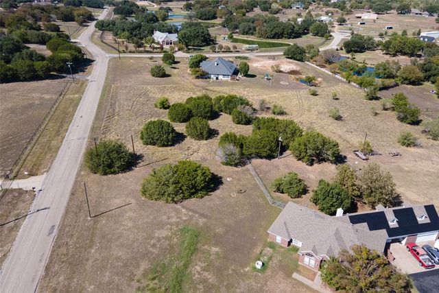 3001 Bob White Drive, Granbury, TX 76049