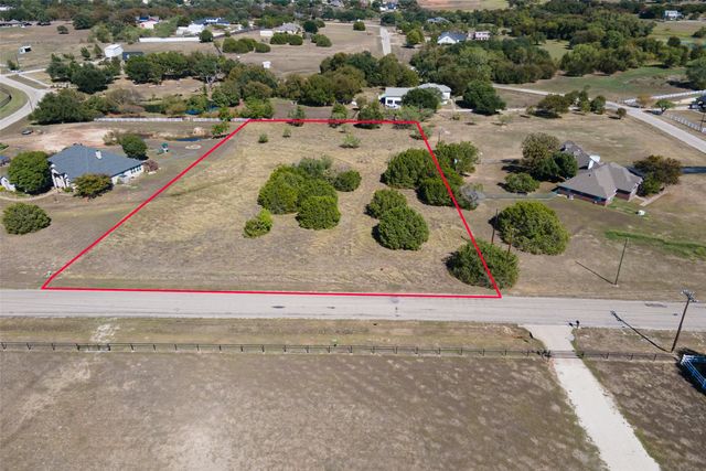 3001 Bob White Drive, Granbury, TX 76049