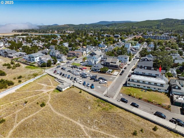 1022 N PROM Tradewinds 208, Seaside, OR 97138