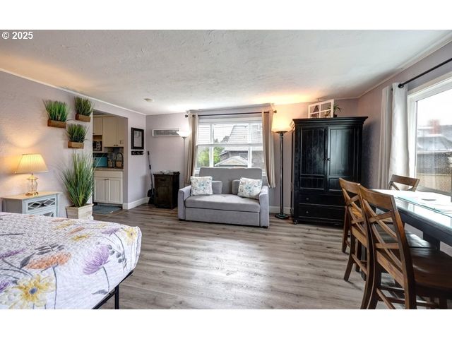 1022 N PROM Tradewinds 208, Seaside, OR 97138