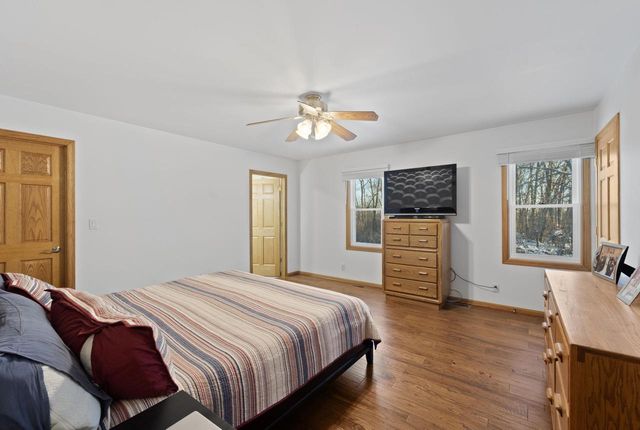 2003 Matthew AVENUE, Twin Lakes, WI 53181