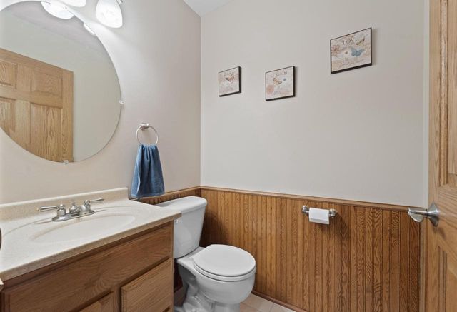 2003 Matthew AVENUE, Twin Lakes, WI 53181