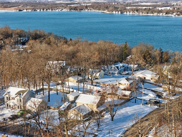 2003 Matthew AVENUE, Twin Lakes, WI 53181