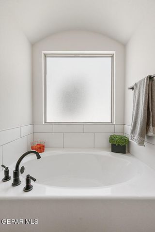 933 Raegil Street, El Paso, TX 79928