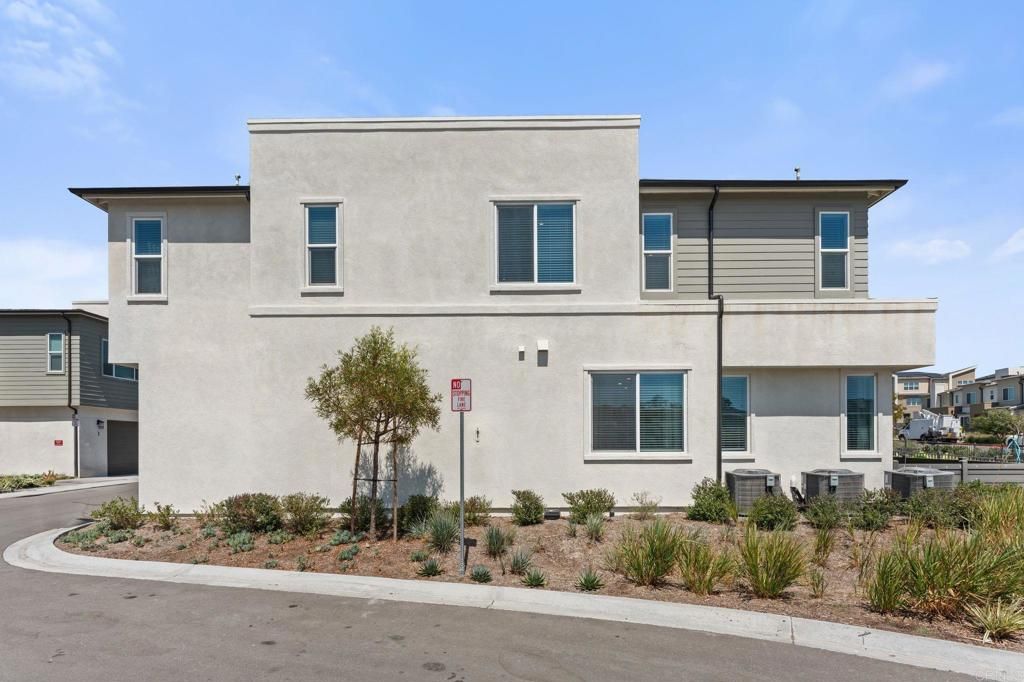 Image 31 of property listing at 780 Mateo Street 1, Chula Vista, CA 91911