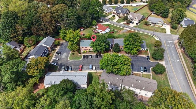 4080 Huntingreen Lane B, Winston-salem, NC 27106