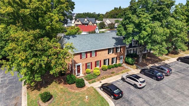 4080 Huntingreen Lane B, Winston-salem, NC 27106