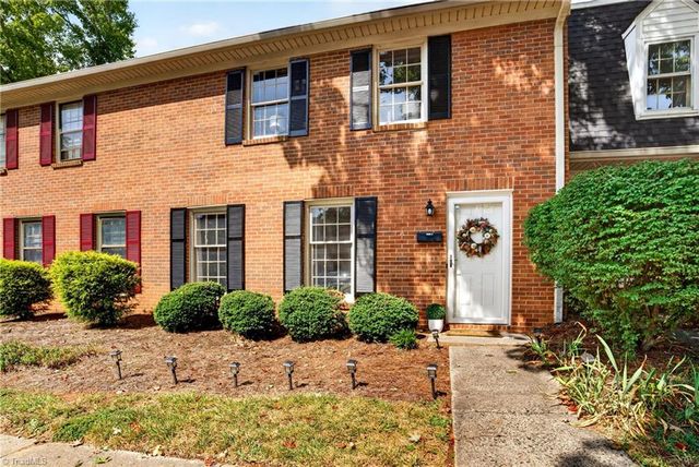4080 Huntingreen Lane B, Winston-salem, NC 27106