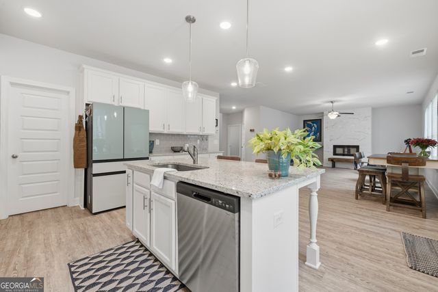 2232 Fox Creek Drive, Haddock, GA 31033