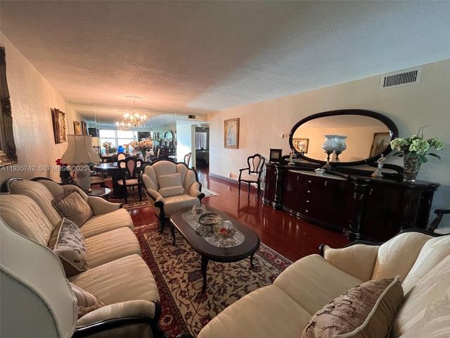 2704 NW 104th Ave 309, Sunrise, FL 33322