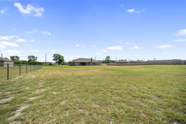 7243 Veal Station Road, Weatherford, TX 76085