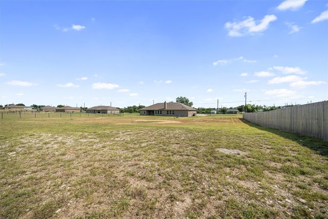 7243 Veal Station Road, Weatherford, TX 76085