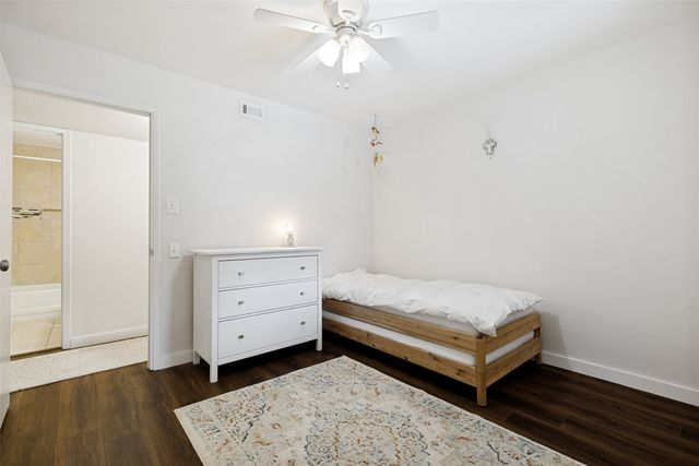 817 Kingswood Avenue, Richardson, TX 75080
