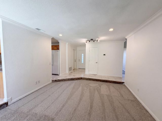 9534 Brakeman Ct, Sacramento, CA 95827
