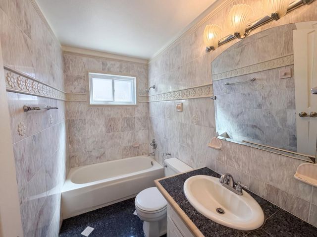 9534 Brakeman Ct, Sacramento, CA 95827