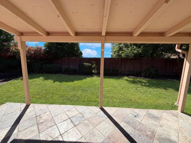 9534 Brakeman Ct, Sacramento, CA 95827