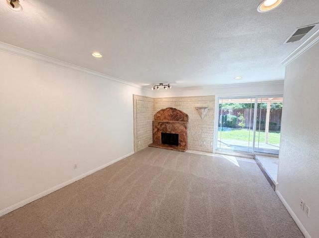 9534 Brakeman Ct, Sacramento, CA 95827