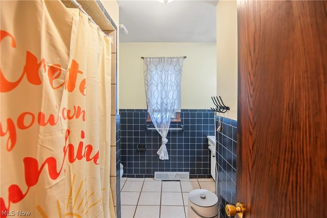 1301 Collar Price Road, Hubbard, OH 44425