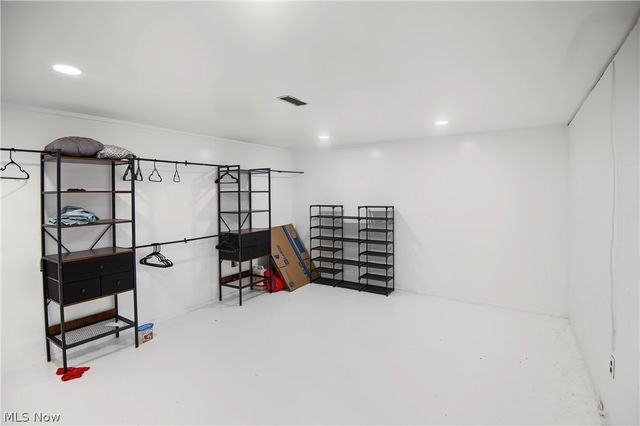 1301 Collar Price Road, Hubbard, OH 44425