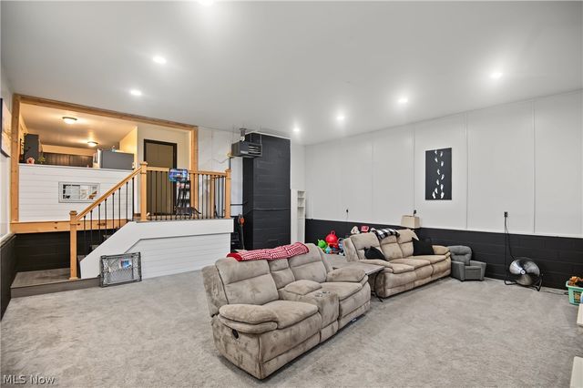 1301 Collar Price Road, Hubbard, OH 44425