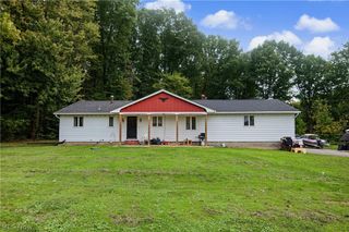 1301 Collar Price Road, Hubbard, OH 44425