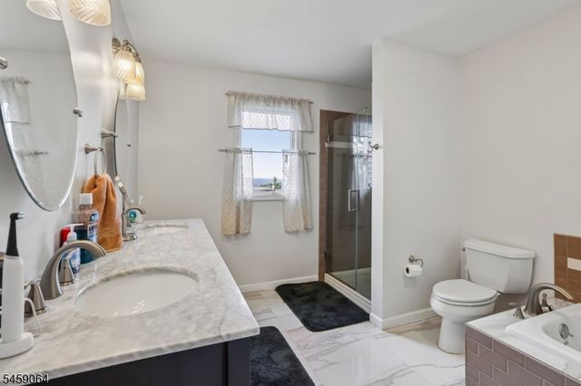 411 Heights Dr, Haledon Boro, NJ 07508