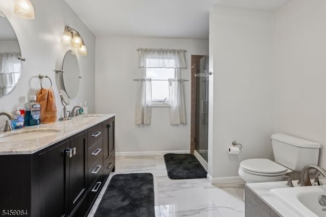 411 Heights Dr, Haledon Boro, NJ 07508