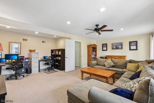 411 Heights Dr, Haledon Boro, NJ 07508