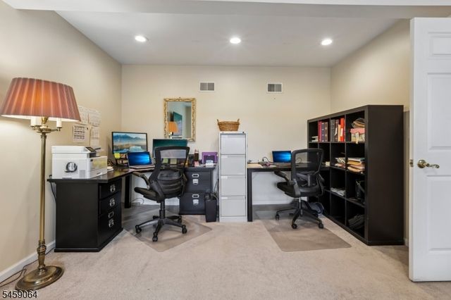 411 Heights Dr, Haledon Boro, NJ 07508