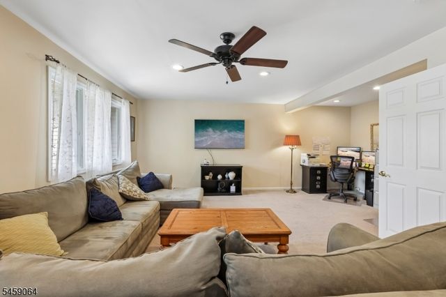 411 Heights Dr, Haledon Boro, NJ 07508