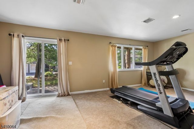 411 Heights Dr, Haledon Boro, NJ 07508