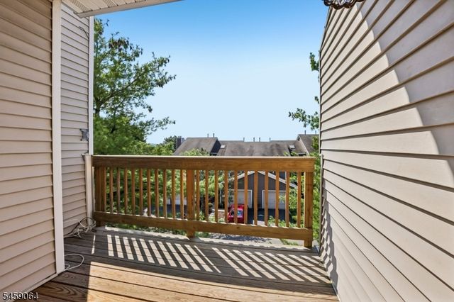 411 Heights Dr, Haledon Boro, NJ 07508