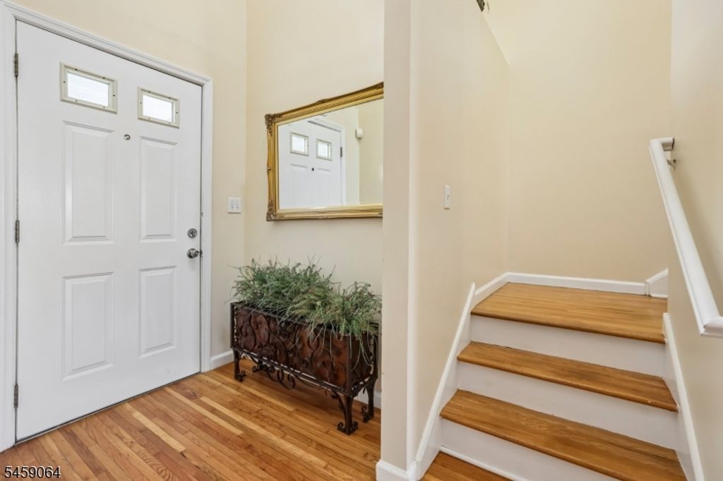 411 Heights Dr, Haledon Boro, NJ 07508 — photo 2