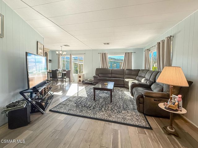 27361 Sierra Highway 266, Canyon Country, CA 91351