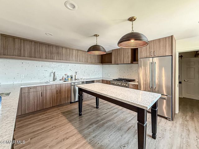 27361 Sierra Highway 266, Canyon Country, CA 91351