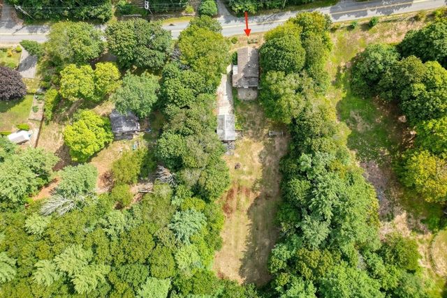 13 Crescent St, Plympton, MA 02367