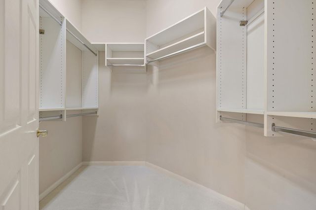 196 Whispering Wind DR, Georgetown, TX 78633