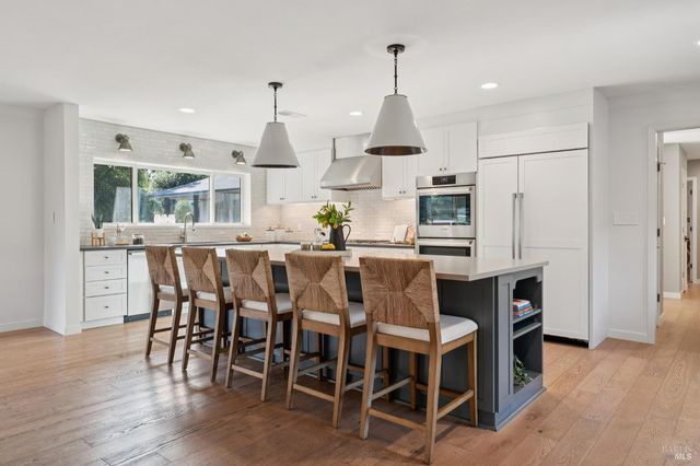 3033 Myrtledale Rd, Calistoga, CA 94515