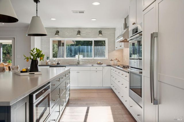 3033 Myrtledale Rd, Calistoga, CA 94515