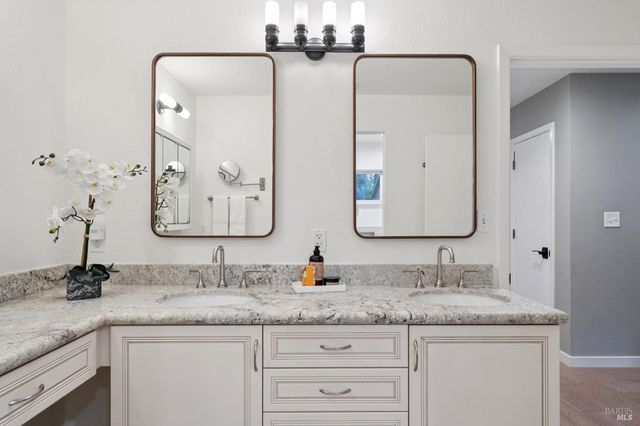 3033 Myrtledale Rd, Calistoga, CA 94515