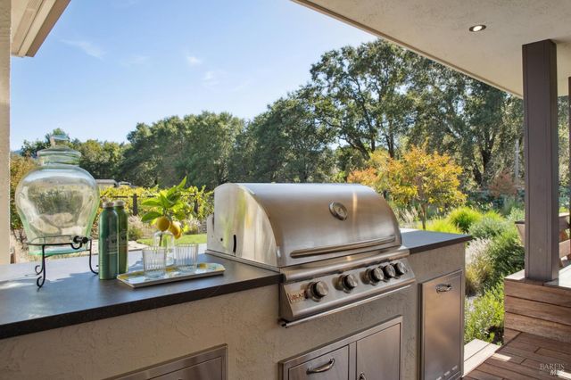 3033 Myrtledale Rd, Calistoga, CA 94515