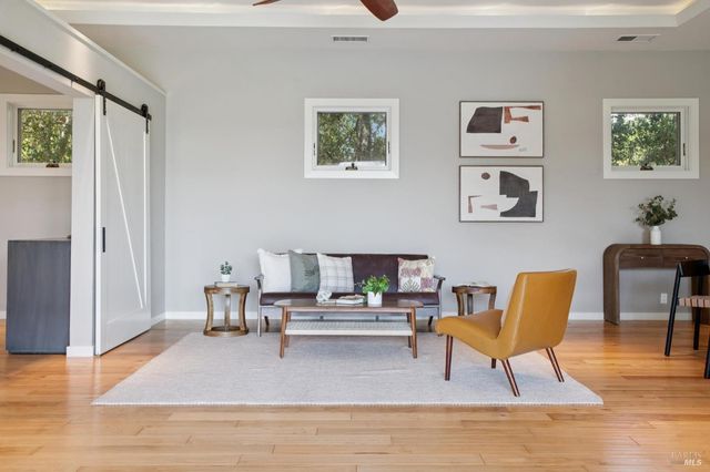 3033 Myrtledale Rd, Calistoga, CA 94515