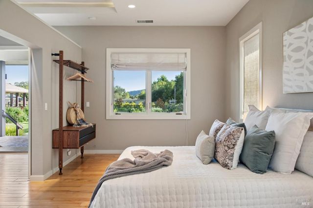 3033 Myrtledale Rd, Calistoga, CA 94515