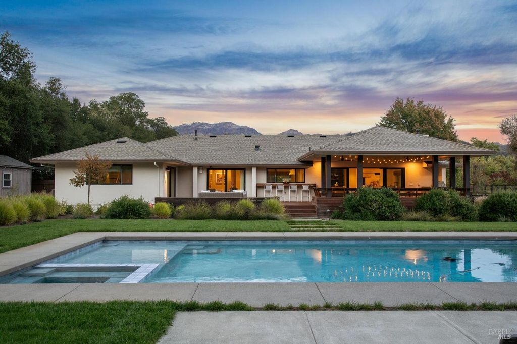 3033 Myrtledale Rd, Calistoga, CA 94515