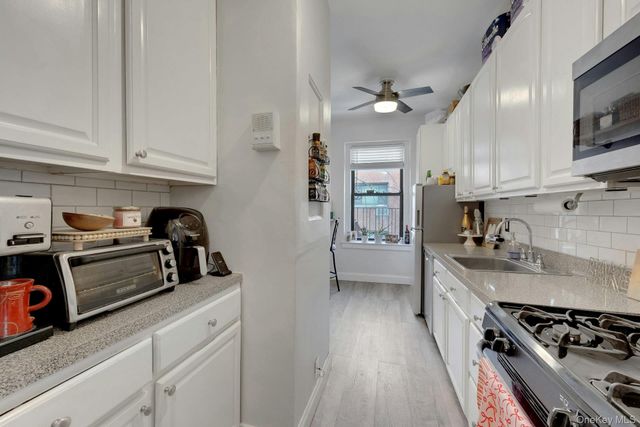 673 Locust Street 2C, Mount Vernon, NY 10552