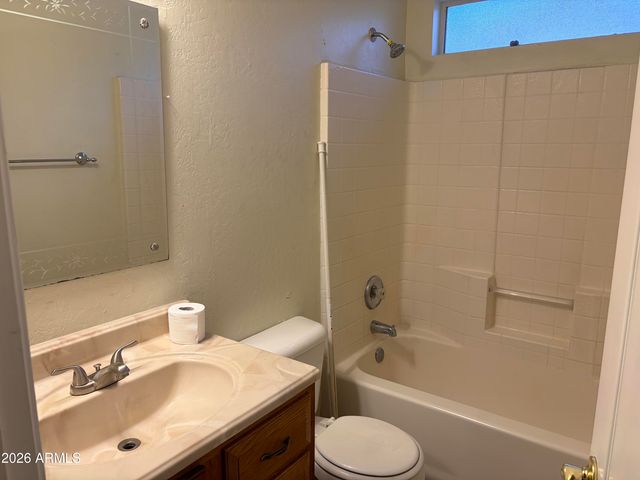 222 W CAROLINE Lane, Chandler, AZ 85225