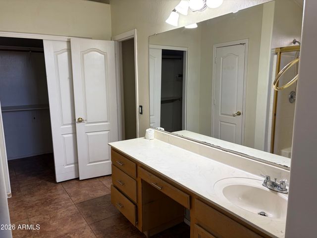 222 W CAROLINE Lane, Chandler, AZ 85225