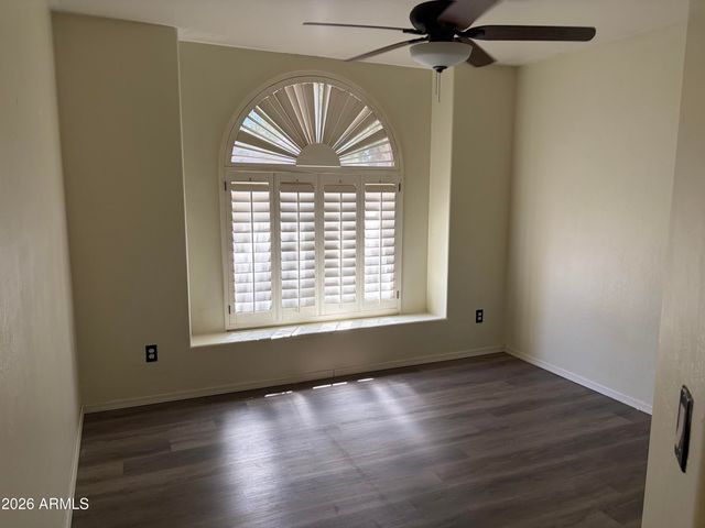 222 W CAROLINE Lane, Chandler, AZ 85225