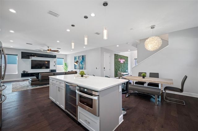 902 W PLYMOUTH STREET, Tampa, FL 33603